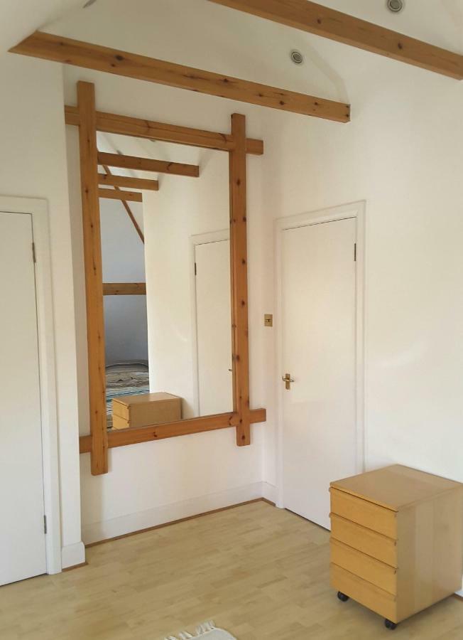 Osterley Studio Room アイルワース エクステリア 写真